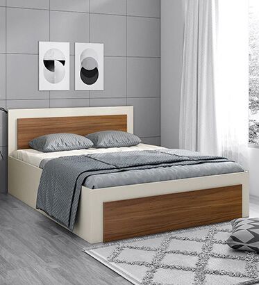 small elegant bedroom 