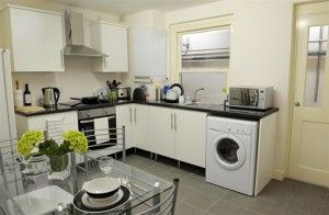 How to Organize Kitchen Cabinets and Drawers in New Home